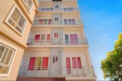 Hotel Dev Ganga Retreat