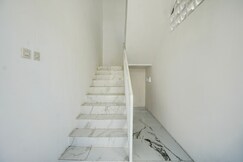 OYO Madani Guest House Syariah