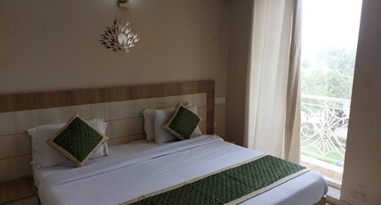 Sham Sundar Vrindavan Room Type - Studio Room