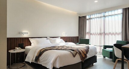 Palma Hotel Bangkok Room Type - Suite Double Room Palma Hotel Bangkok Room Type - Suite Double Room