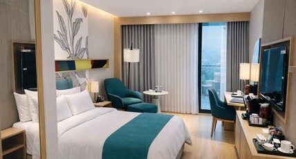 Clarion Inn Greywall By Choice Hotels Room Type - PREMIUM KING BED WITH BALCONY