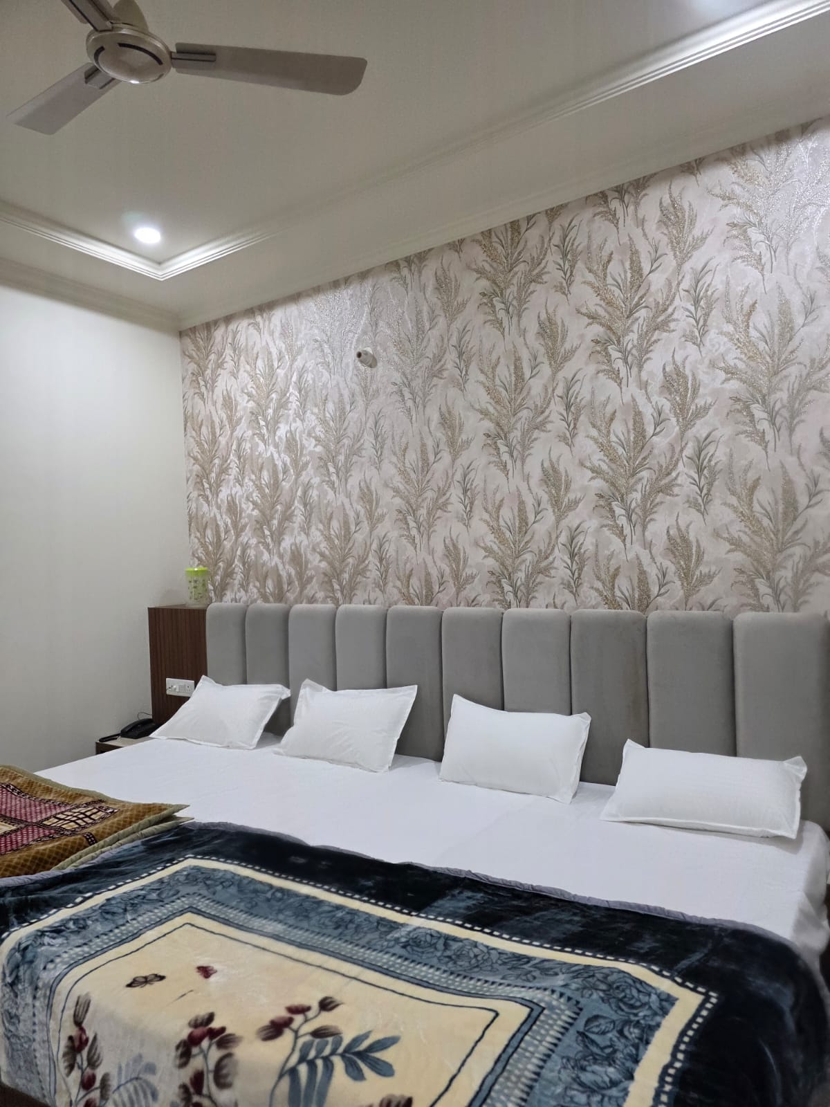 Shri Jee Kripa Villas - Tap to explore photos