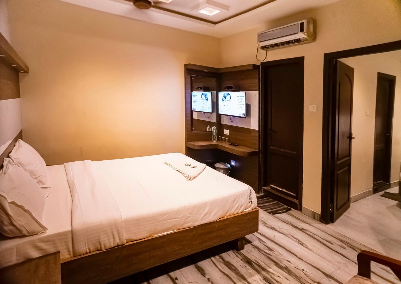 Hotel Sebaa Palace - Tap to explore photos