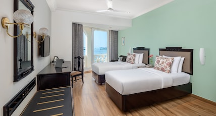 Vivanta Ernakulam, Marine Drive Room Type - Executive Room Sea View Twin Bed Vivanta Ernakulam, Marine Drive Room Type - Executive Room Sea View Twin Bed