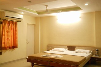 Hotel Bansidhar Palace