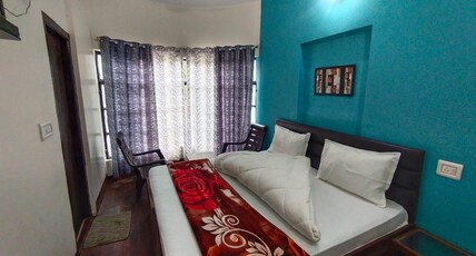 HOTEL SAROVAR INN Room Type - 102 STANDARD LAKE FACING