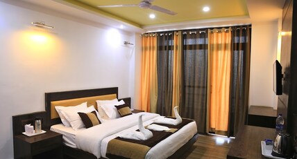Hotel Ravine Palace Room Type - Superior Front View Balcony Room