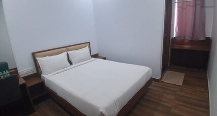 JHAROKHA PALACE Room Type - Elite Room