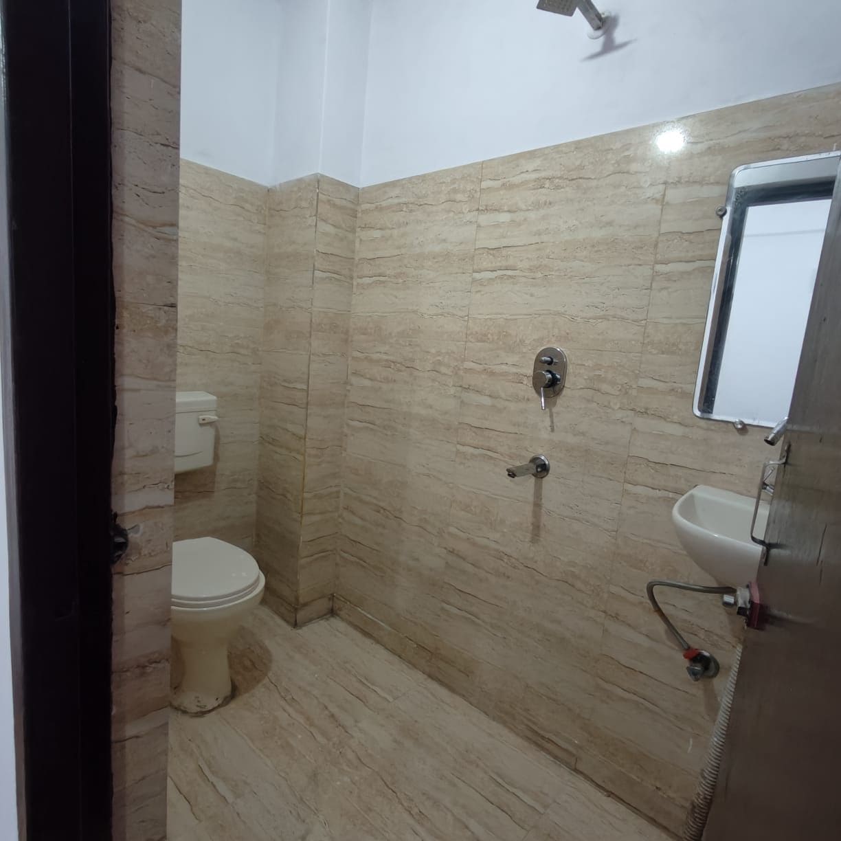 Hotel Dwarka Grande Residency - Tap to explore photos