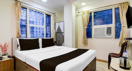 Hotel O Sarat Bose Road Formerly Shree Guest House Room Type - Classic with Balcony Hotel O Sarat Bose Road Formerly Shree Guest House Room Type - Classic with Balcony