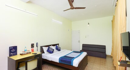 Hotel O India Gate Par View Room Type - Classic