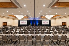 Crowne Plaza Phoenix - Chandler Golf Resort