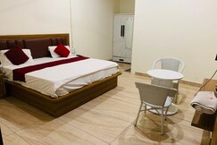 Address of Hotel Shine Plus