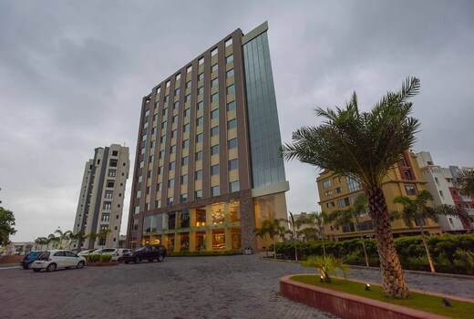 Hotel H