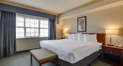 Best Western Brantford Hotel & Conference Centre Room Type - Suite-1 King Bed, Non-Smoking, Gretzky Wing, Microwave And Refrigerator, Sofabed, High Speed Interne Best Western Brantford Hotel & Conference Centre Room Type - Suite-1 King Bed, Non-Smoking, Gretzky Wing, Microwave And Refrigerator, Sofabed, High Speed Interne