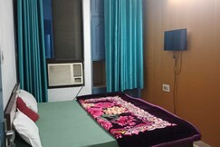OYO 834986 Hotel Kothiwal Inn