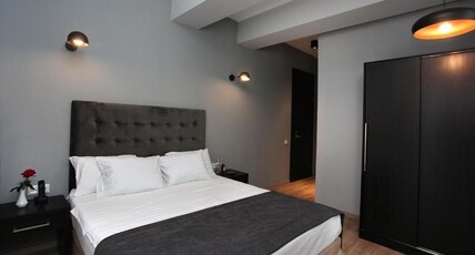 L M Club Room Type - Budget Double Room with city view L M Club Room Type - Budget Double Room with city view