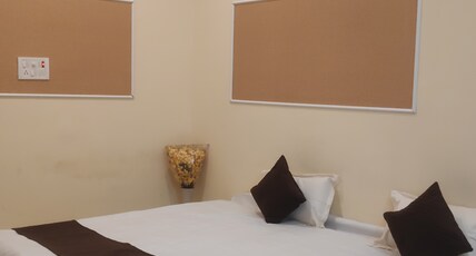 Shaukat Sewarth Sadan (SSS Palace) Room Type - Queen room