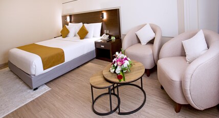 Best Western Premier Muscat Room Type - 1 King Bed, Smoking Room, Superior Room, City View, Wi-Fi