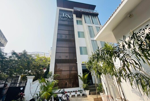 Hotel The Royal Vista