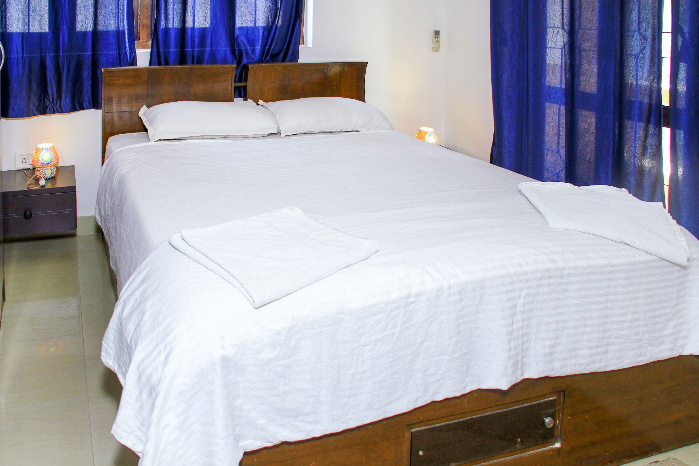 CALANGUTE PRINGLE 6BHK PVT POOL VILLA - Tap to explore photos