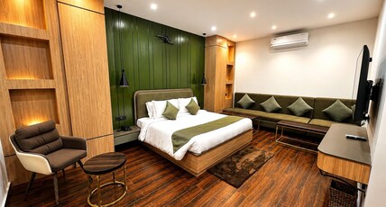 NANDAN INN Room Type - Premium Suite