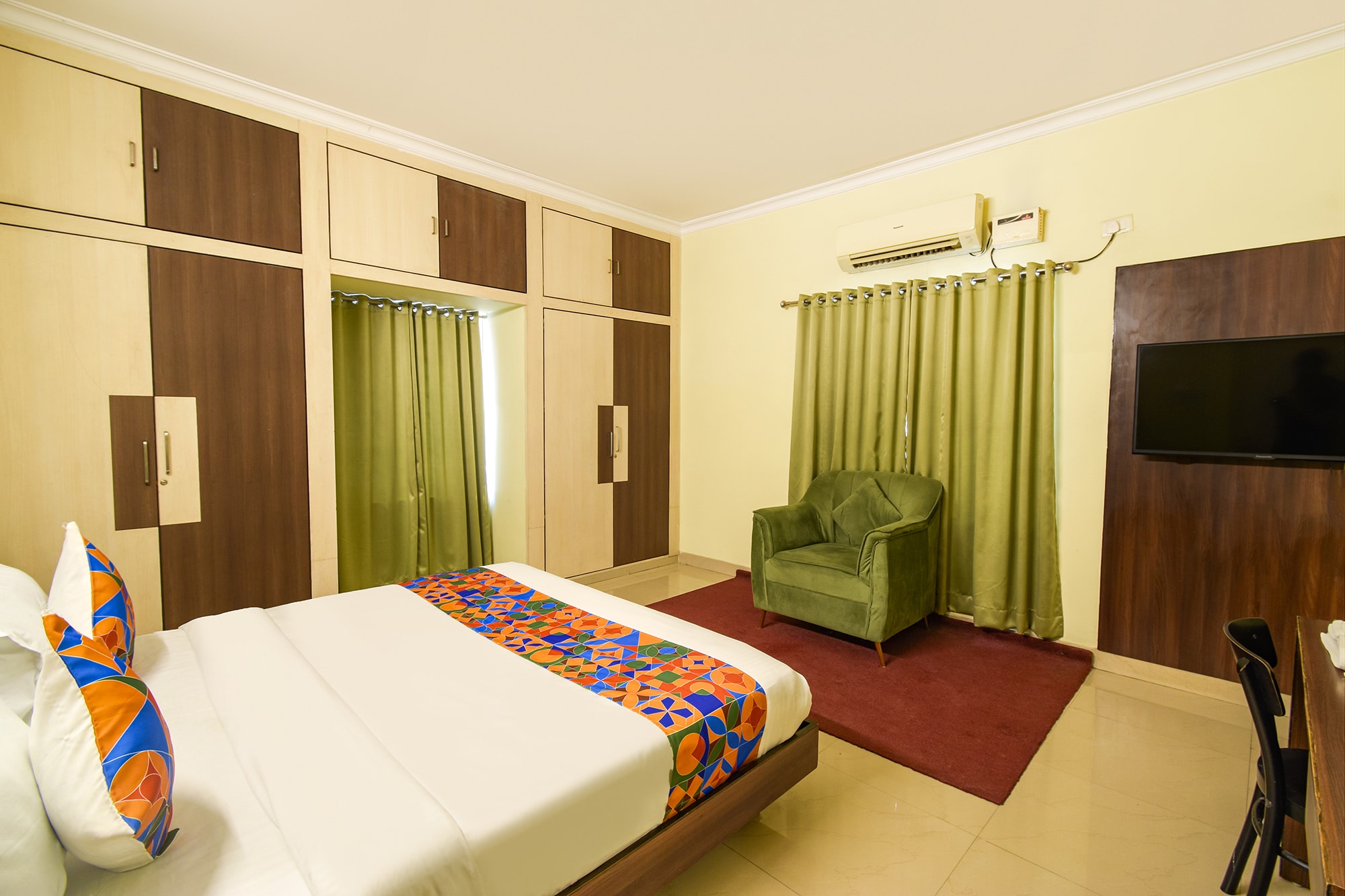 FabHotel The Stem, Hitech City - Tap to explore photos