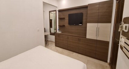 Prabhat Inn Room Type - Deluxe Room