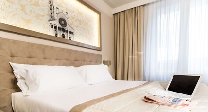 Best Western Premier Milano Palace Hotel Room Type - 1 King Bed, Non-Smoking, Classic Room