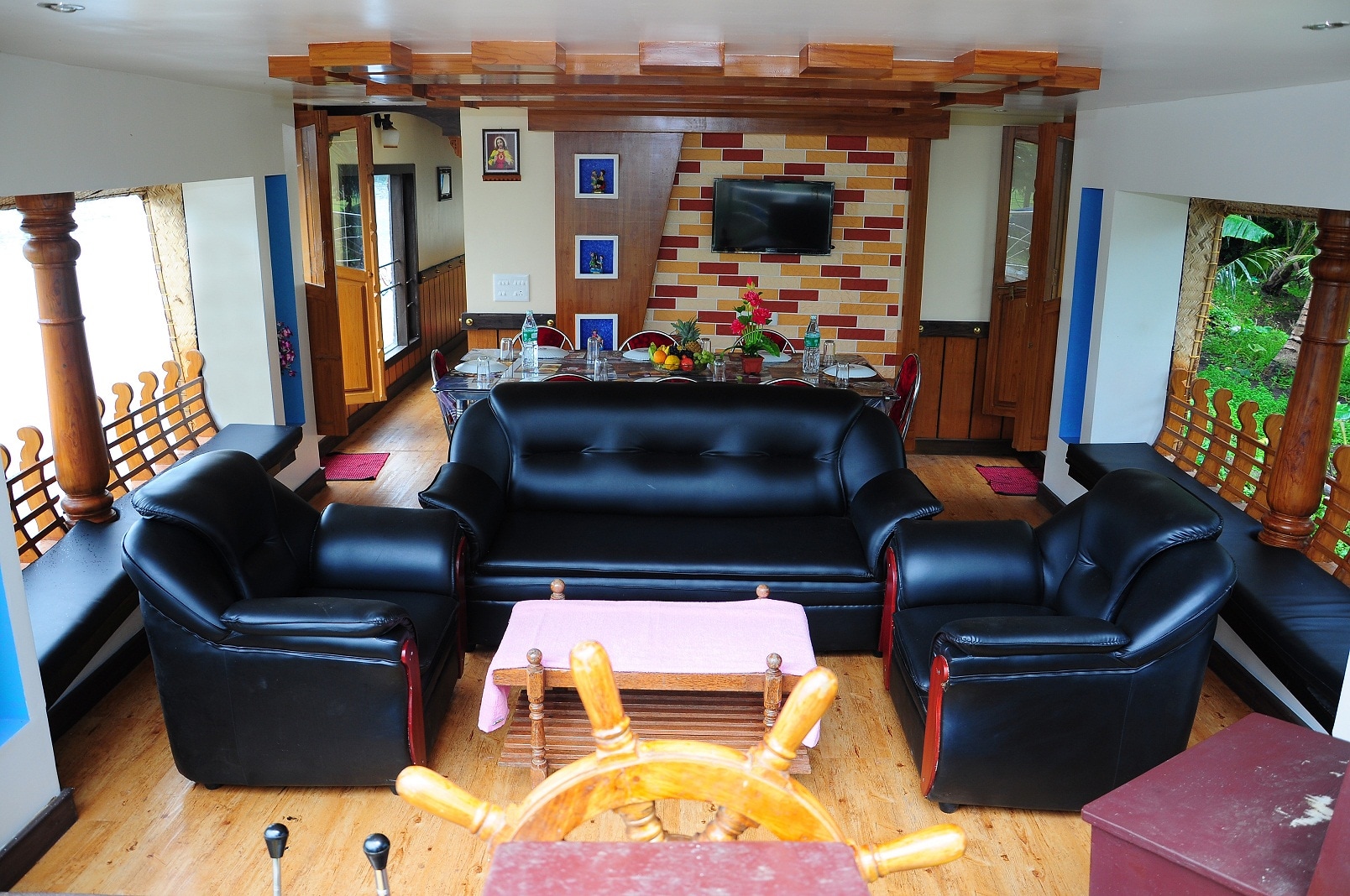 Tharangini Houseboats - Tap to explore photos