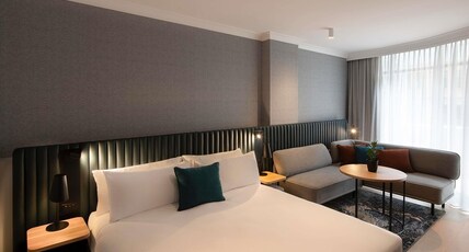 Novotel Sydney City Centre Room Type - Superior King Room with Balcony Novotel Sydney City Centre Room Type - Superior King Room with Balcony