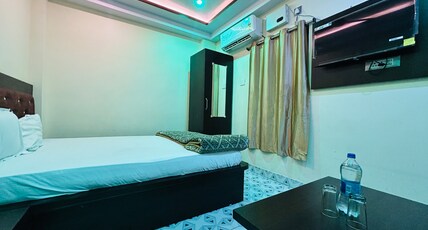 SS Hotel 50 Meters From Gaya Railway Station Room Type - standard  AC  room