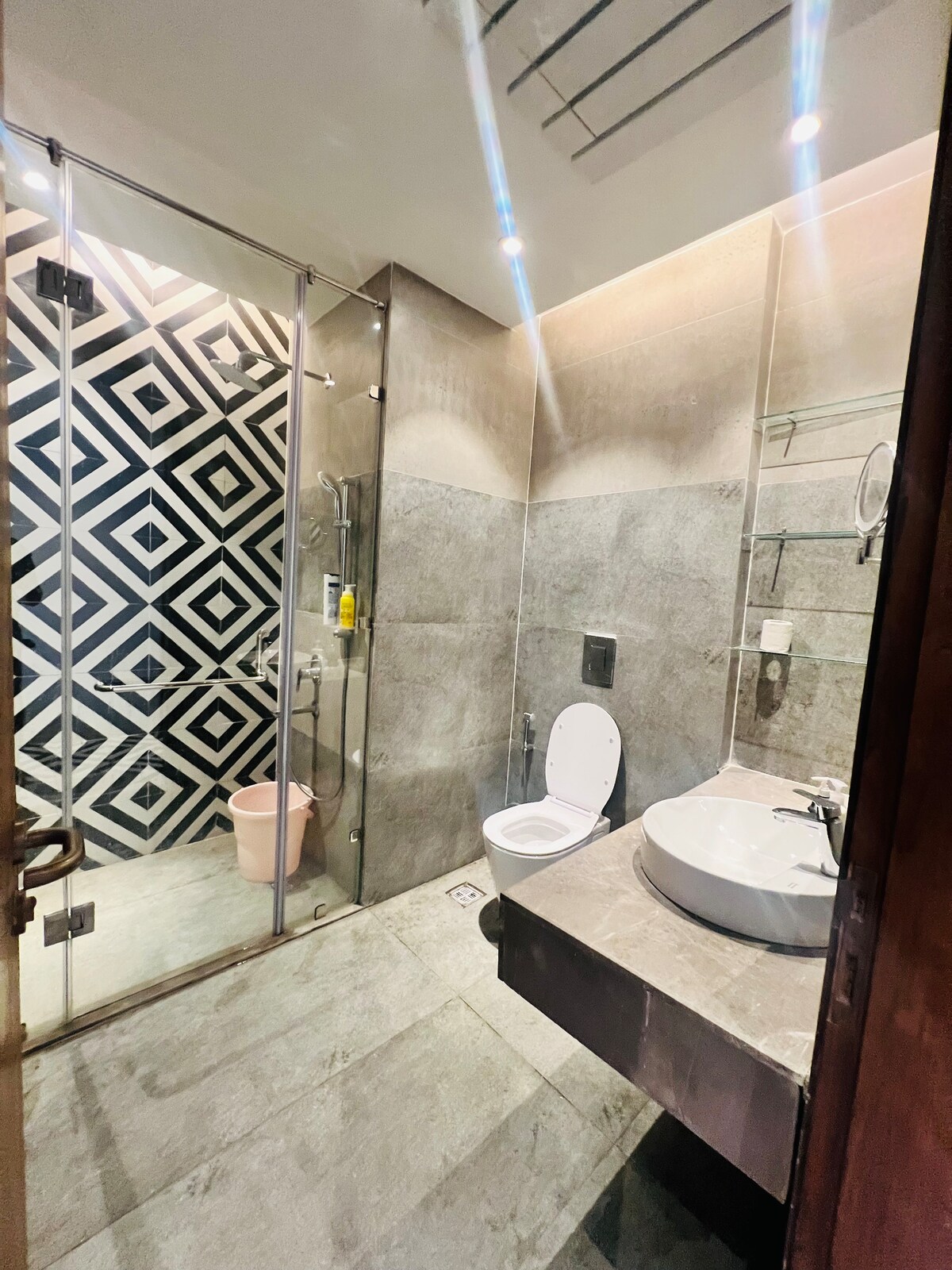 Lavish suite with balcony and city view - Tap to explore photos