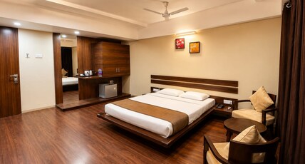 Hotel 3 Leaves Room Type - Superior Room