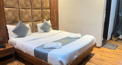 THE SAROJA GRAND VILLA RESORTS Room Type - Executive Rooms