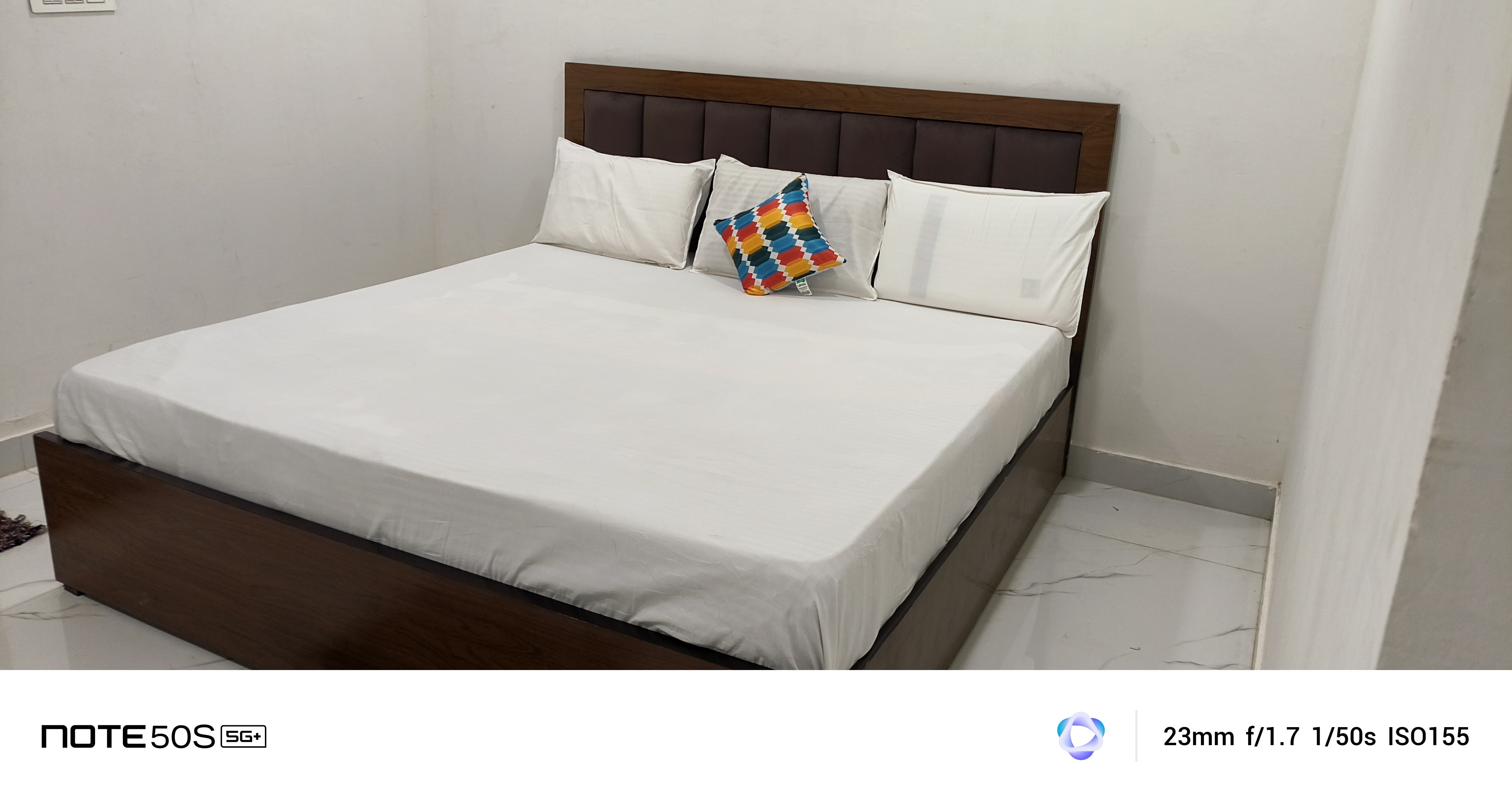 Shree Banke Bihari Guest House - Tap to explore photos