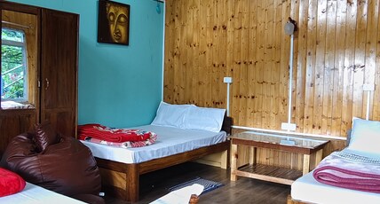 Cloud Nest Saamiyanaa Room Type - Mountain View Private Balcony Twin sharing room