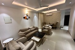 Khanna Luxe Villa | Entire 3BHK Apartment 