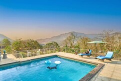 Sunrise Manor 3BHK Pet-Friendly Villa in Khopoli