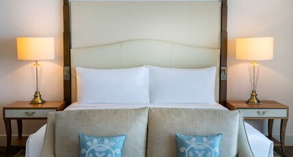 Waldorf Astoria Dubai Palm Jumeirah Room Type - KING SUPERIOR ROOM