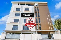 Super Townhouse ISBT Dehradun