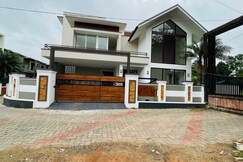 Shangri la by Snooze Living Kakkanad Infopark 2KM