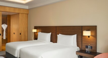 Grand Hyatt Mumbai Room Type - Grand Room Twin with Bathtub