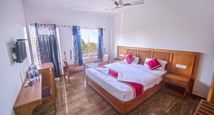 Princess De Munnar Room Type - Deluxe Valley View With Balcony