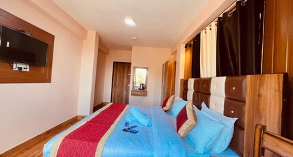 Hotel Canadian Cottage( Hot and Cold AC) Room Type - Deluxe Room ( Non-view) With Hot and Cold AC