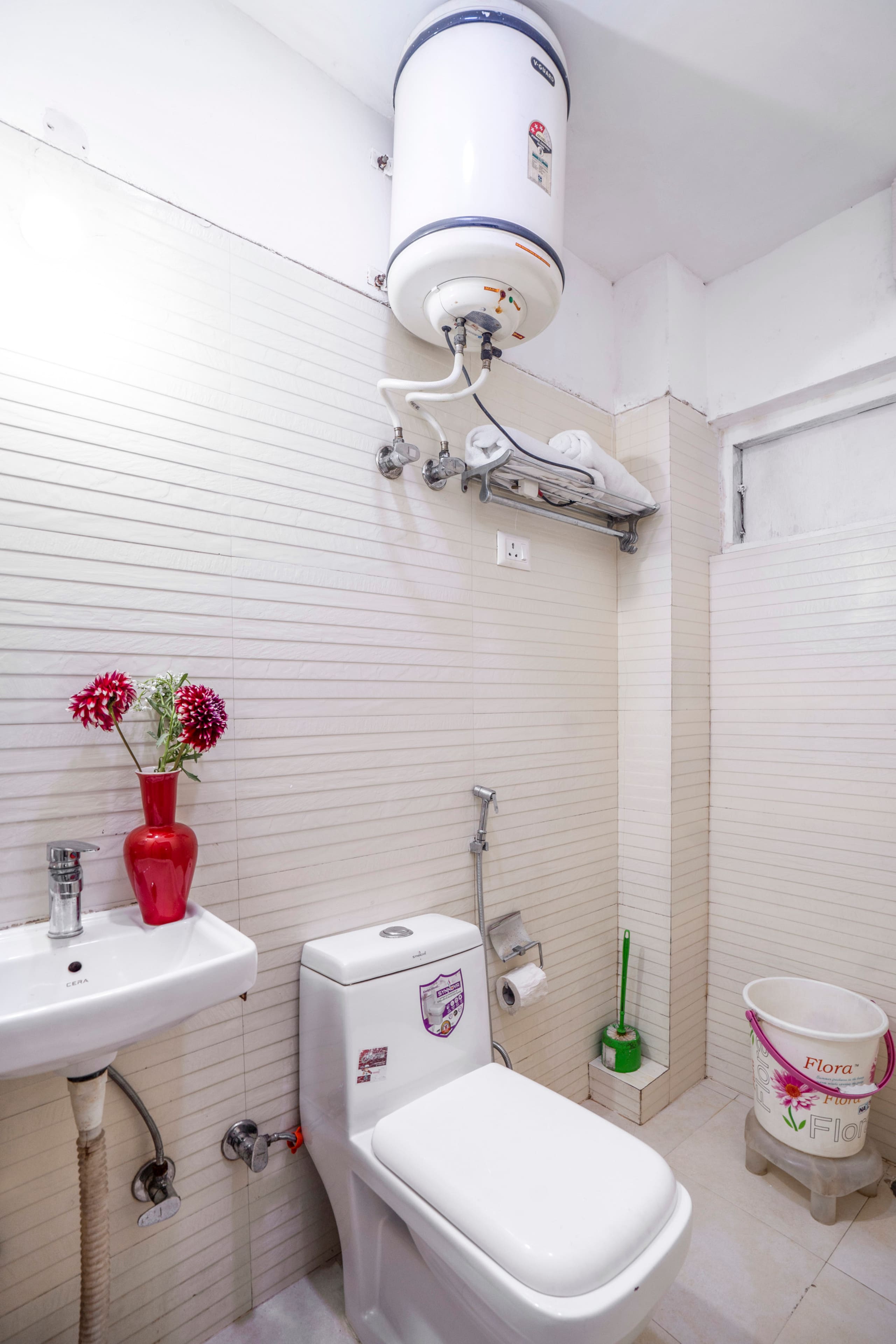 Homlee Heritage 2 Bedroom Bharat Mandapam ITO - Tap to explore photos