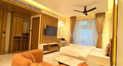 Hotel Infinity In, Vashi. Room Type - PREMIUM ROOM