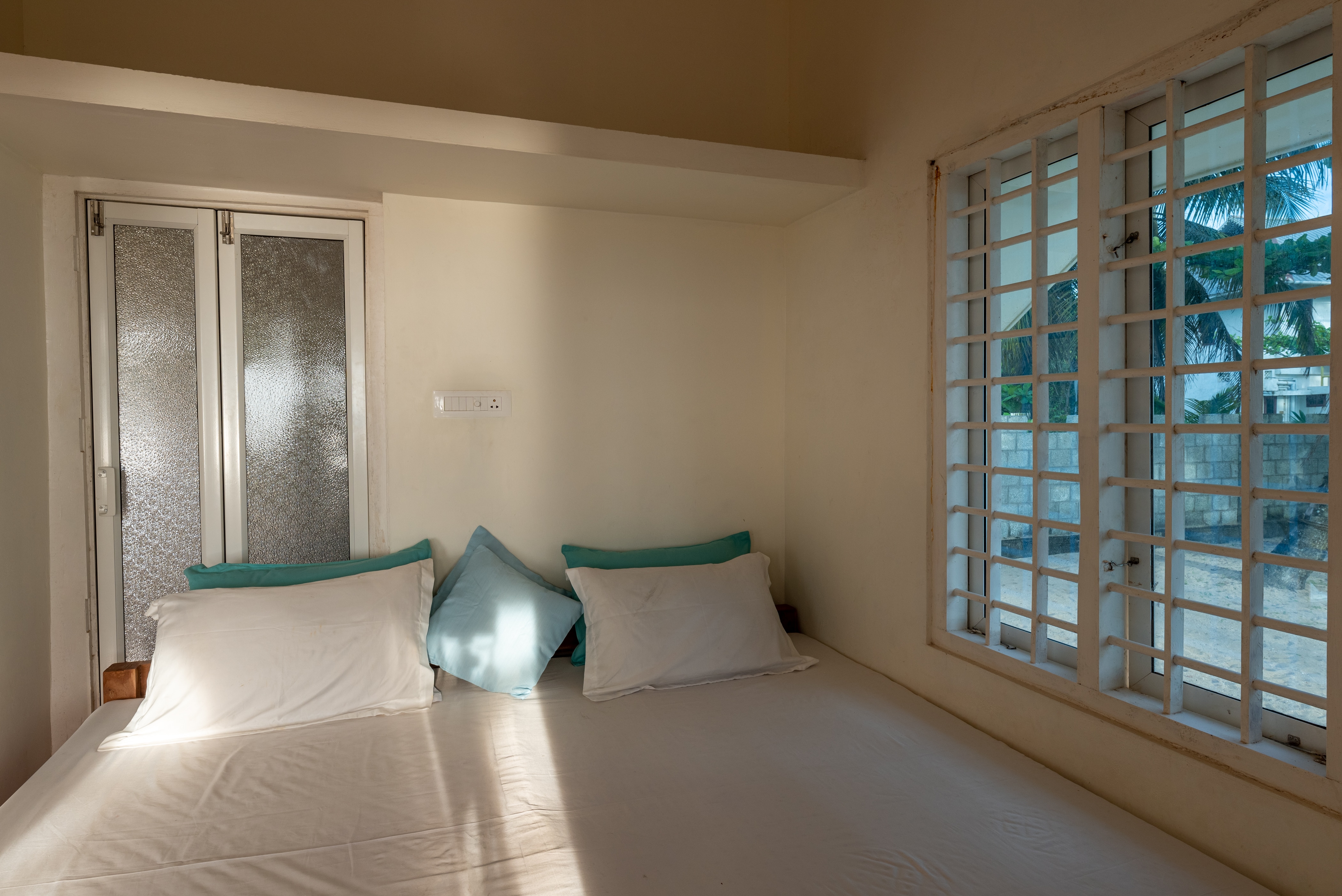 Beach House| Pet-friendly 1bhk Cottage in Alleppey - Tap to explore photos