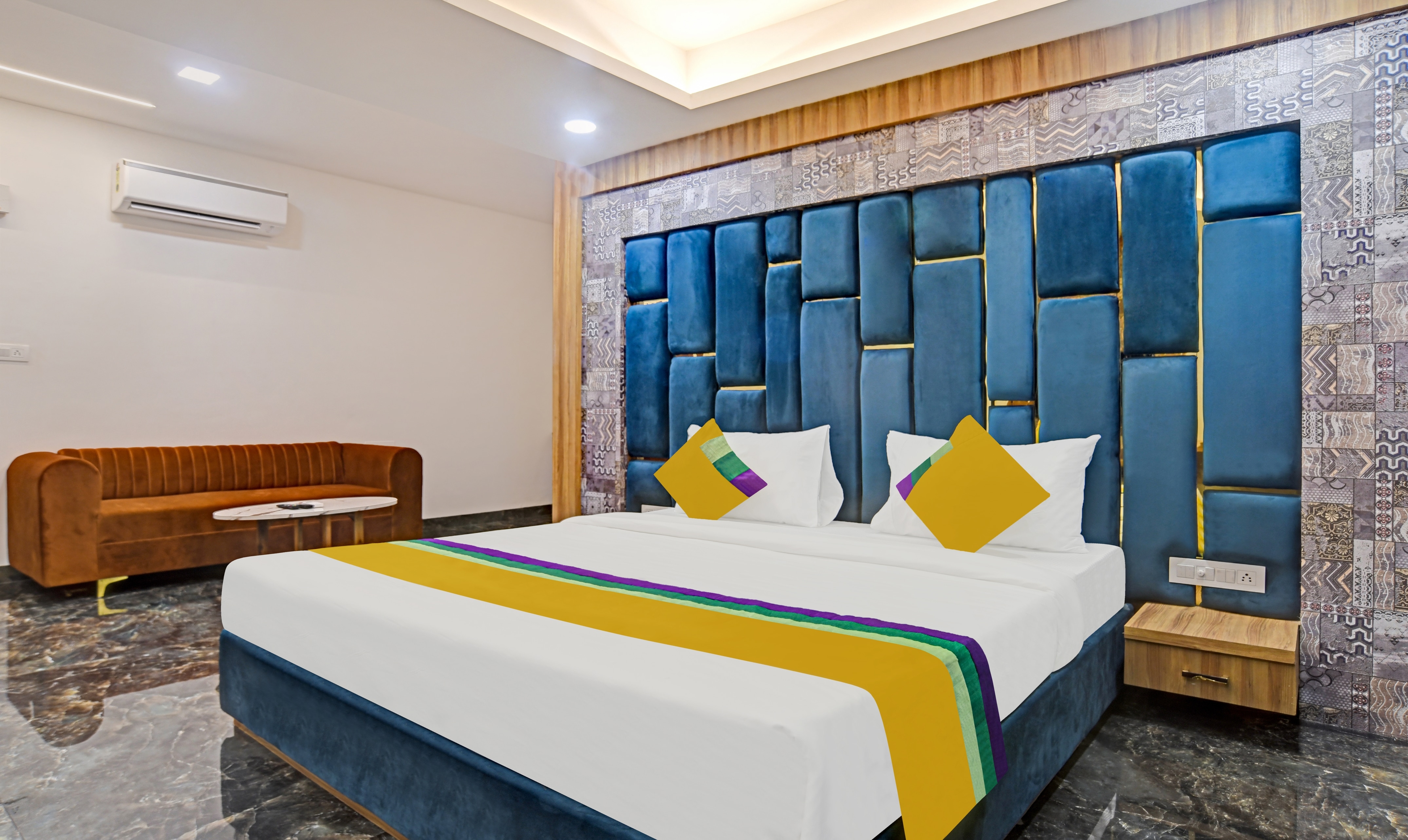 Itsy Hotels Phoenix - Tap to explore photos