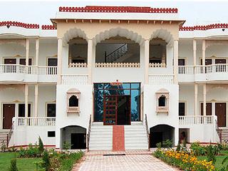 Hotel Sonar Haveli - Tap to explore photos
